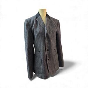 RW & Co. Double-Breasted Wool Blazer. Size 38
Gray tweed with blue undertones